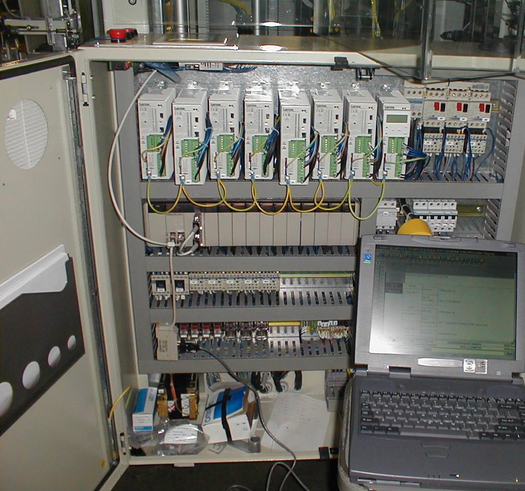 panel_1t.jpg (4601 bytes)